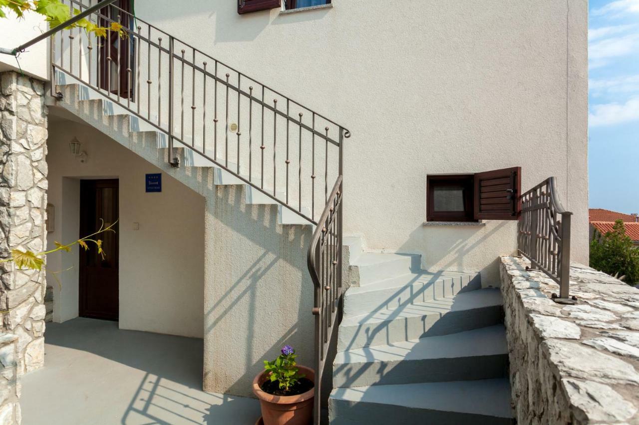 Apartment Nonna Krk Town Kültér fotó